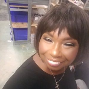 Meet your Posher, Joan